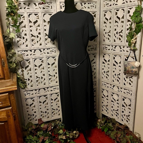 Just in Thyme Ltd. Dresses & Skirts - JUST IN THYME LTD. DEVIOUS DARK NAVY BLUE MODEST & CLASSY FORMAL TYPE MAXI DRESS